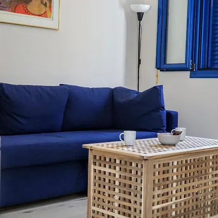 Marina Pedi شقة *